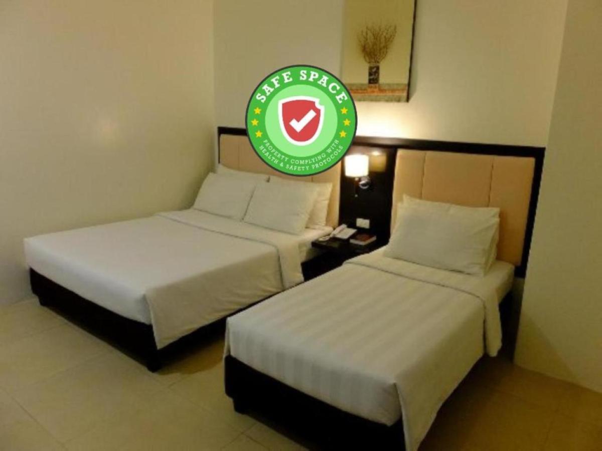 Manhattan Suites Inn Dumaguete City Exterior photo